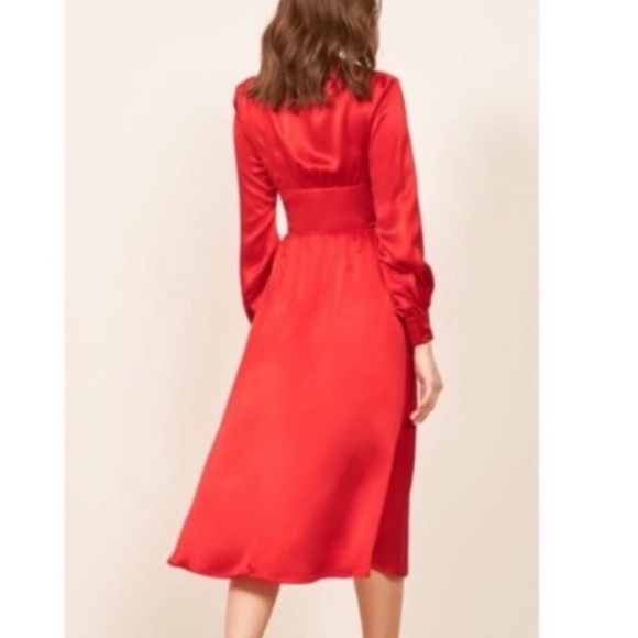 REFORMATION 🍒🍒 Nicola dress in cherry red - Picture 9 of 16